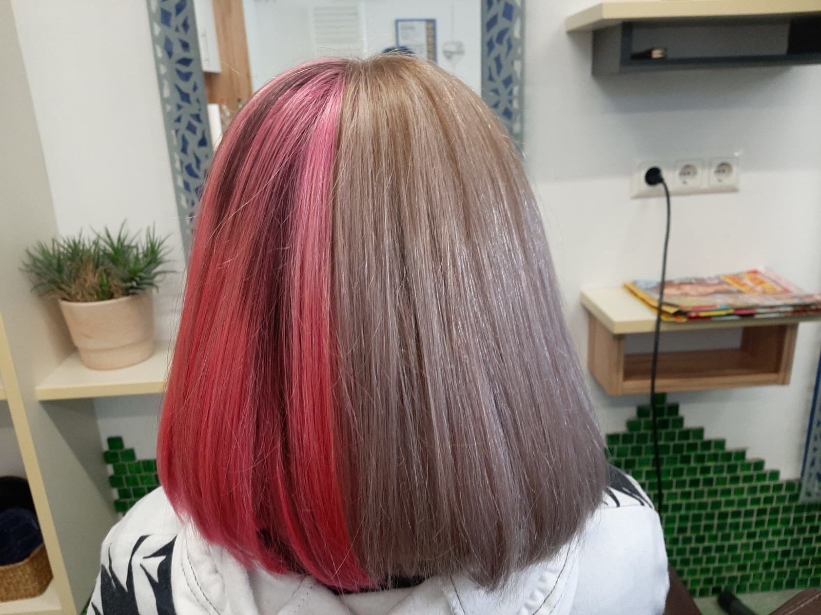 Split-Hair-Färbetechnik von Marina + Gabi Ihr Friseur